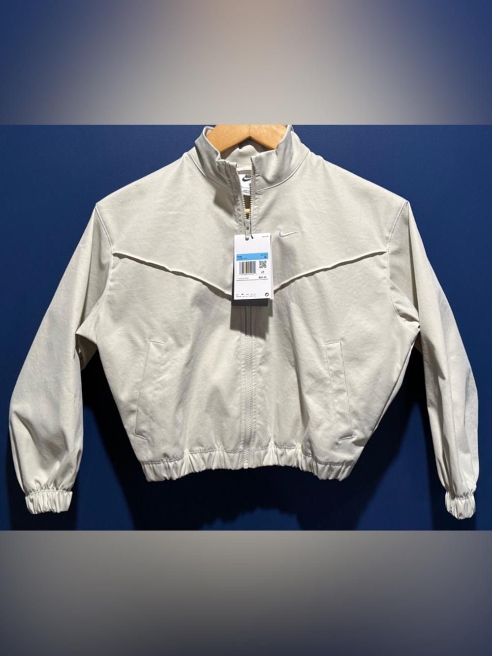 *NEW W/ TAG* Nike Girls’ Oversized Lightweight Jacket- FZ5557-072